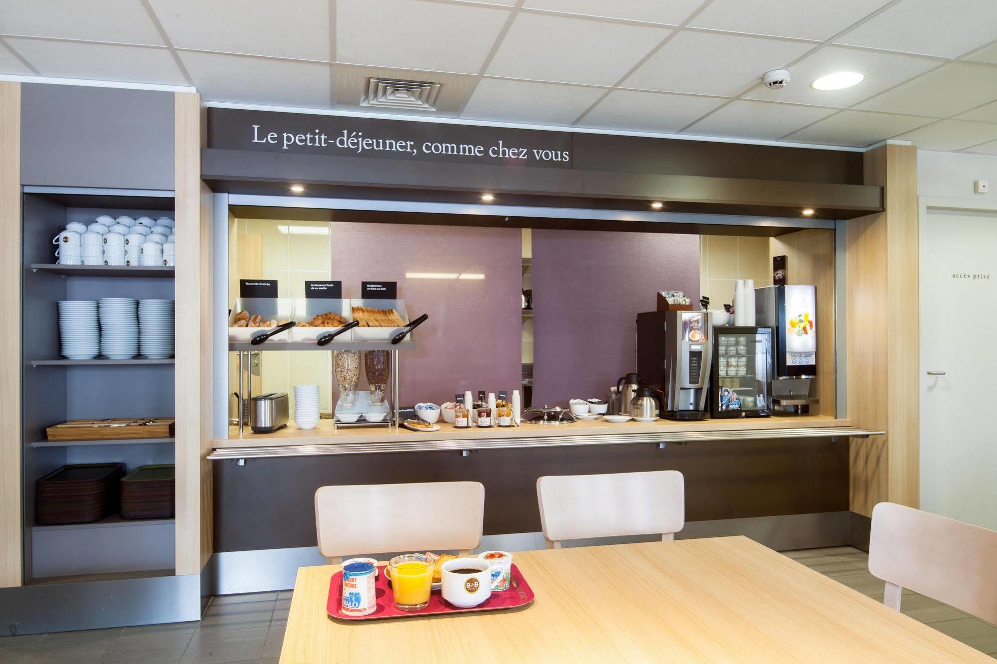 B&B Hotel Reims Centre Gare Exterior photo